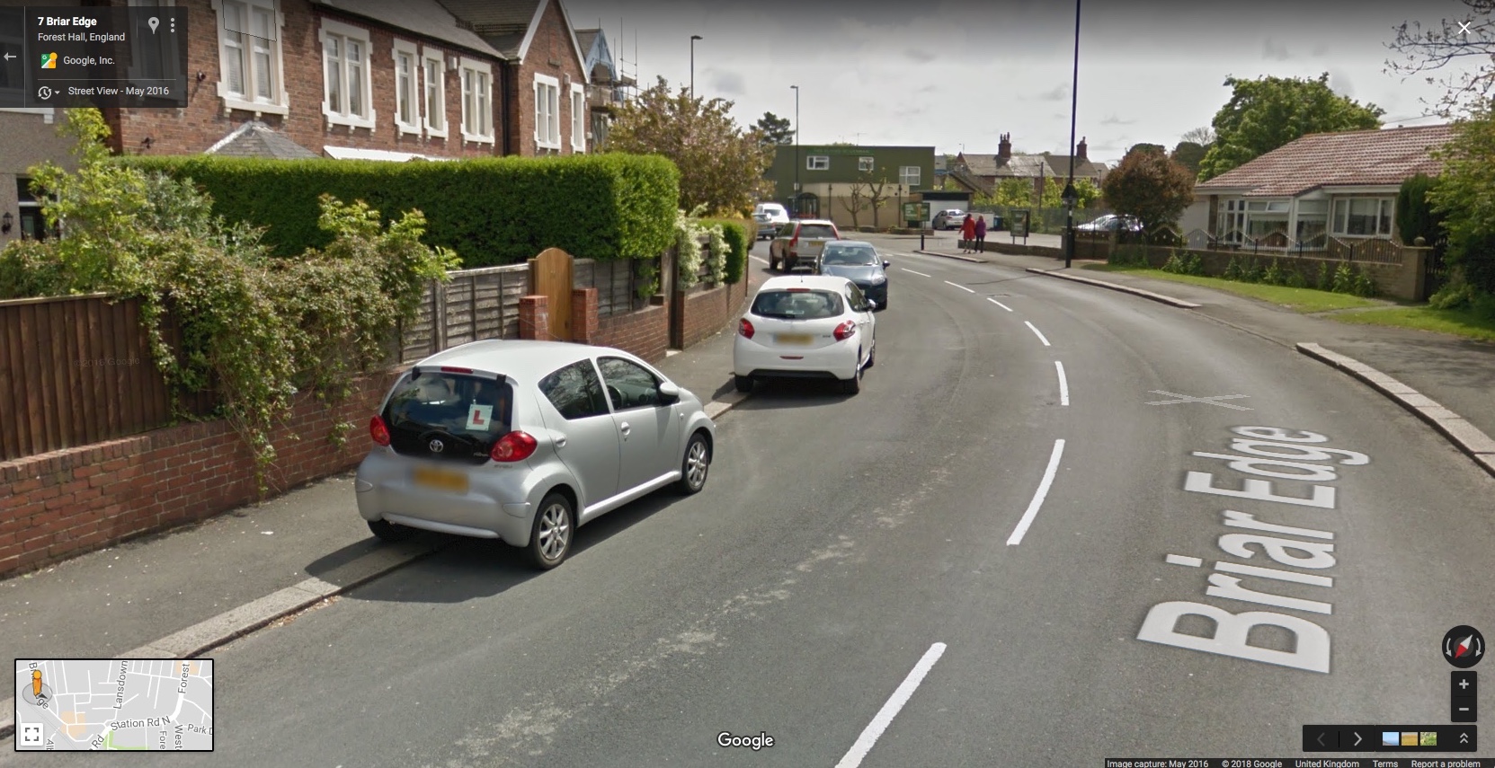 Picture showing pavement parking on Briar Edge